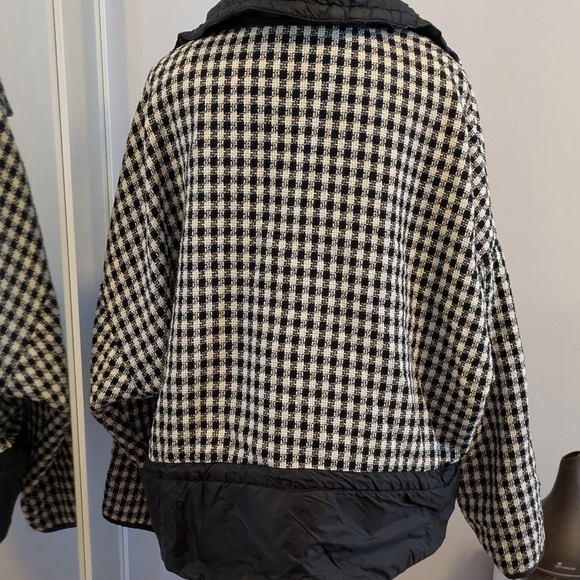 Zara Jacket - Picture 2 of 3